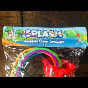 Splash Spinning Flower Sprinkler!
